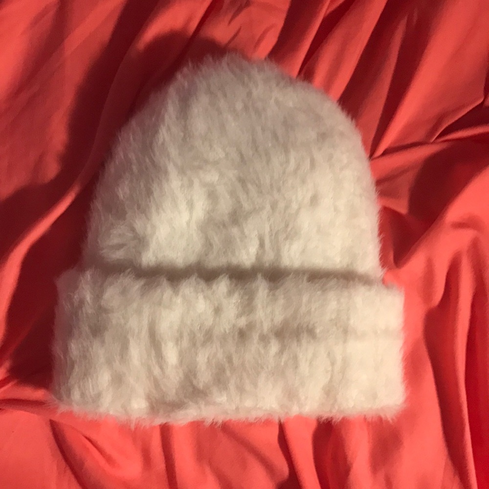 Soft free people beanie NWOT